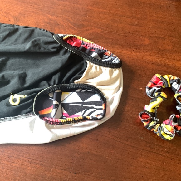 Plum gymnastics leotard - Picture 4 of 5